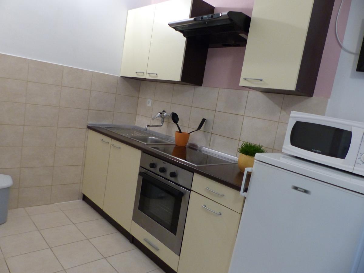 Apartments Smiljana オミシュ エクステリア 写真